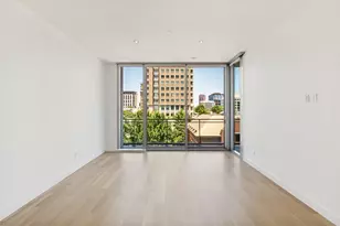 2900 McKinnon St, Dallas, TX 75201 - Photo 6
