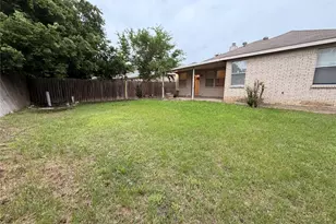 3501 Cattlebaron Dr, Fort Worth, TX 76262 - Photo 10