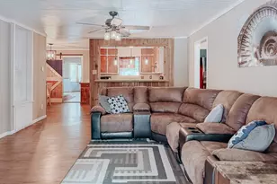 303 N 30th St, Corsicana, TX 75110 - Photo 4