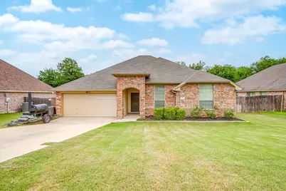 210 Willow Creek Drive, Weatherford, TX 76085 - Photo 2