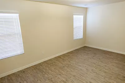 1413 Starling, Ennis, TX 75119 - Photo 8
