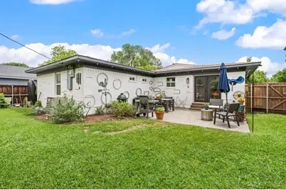 8852 Larchwood Drive, Dallas, TX 75238 - Photo 24