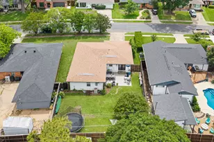 8852 Larchwood Dr, Dallas, TX 75238 - Photo 28