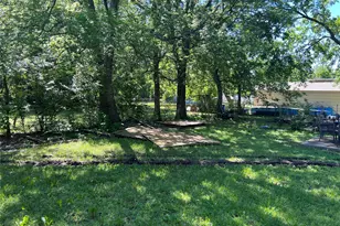2220 E Jackson St, Paris, TX 75460 - Photo 2