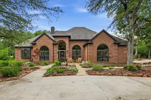 101 W Oak Shores Dr, Cross Roads, TX 76227 - Photo 2