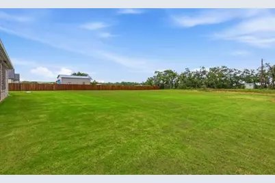 266 Odell Road, Springtown, TX 76082 - Photo 32