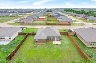 2422 Abigail Ln, Mabank, TX 75147 - Photo 28