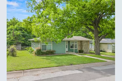 1236 S Brazos Street, Weatherford, TX 76086 - Photo 2
