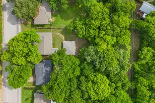 1236 S Brazos St, Weatherford, TX 76086 - Photo 24