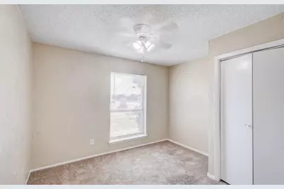 2101 Deerfield Drive, Carrollton, TX 75007 - Photo 14