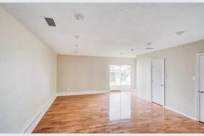 2101 Deerfield Drive, Carrollton, TX 75007 - Photo 12