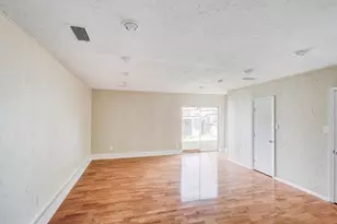 2101 Deerfield Dr, Carrollton, TX 75007 - Photo 12