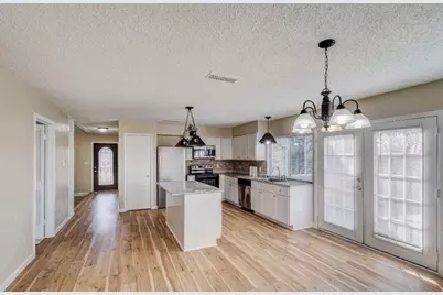 2101 Deerfield Drive, Carrollton, TX 75007 - Photo 8