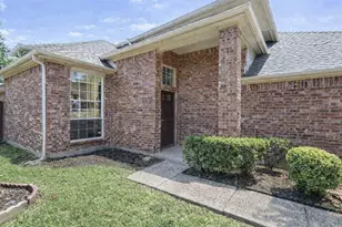 2978 Crystal Springs Ln, Richardson, TX 75082 - Photo 2