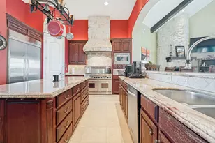 1237 Overlook Ct, Whitney, TX 76692 - Photo 8