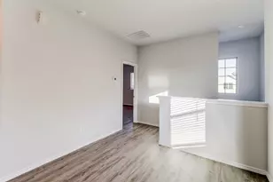 5104 Applegate Dr, Fort Worth, TX 76119 - Photo 12