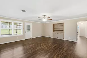 117 Bryan St, Jacksboro, TX 76458 - Photo 4