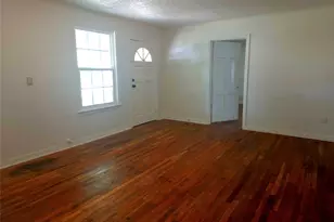 200 S Preston St, Wolfe City, TX 75496 - Photo 4