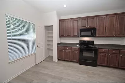 808 Bahar Court, Arlington, TX 76010 - Photo 8