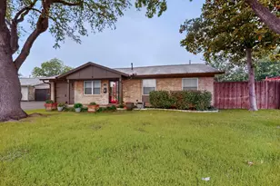 2309 Fyke Rd, Carrollton, TX 75006 - Photo 2