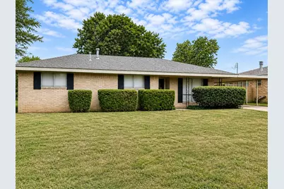 1507 Hulme Street, Bowie, TX 76230 - Photo 2