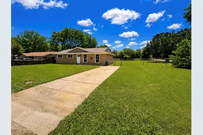 730 Rolling Ridge Lane, Duncanville, TX 75116 - Photo 2