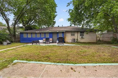 341 Blueberry Lane, Grand Prairie, TX 75052 - Photo 22