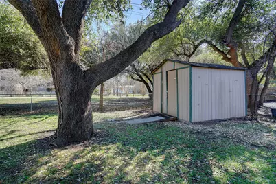 7298 Glenview Drive, Richland Hills, TX 76180 - Photo 28