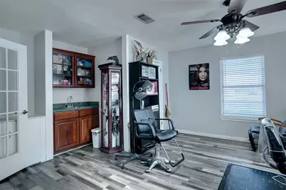 7298 Glenview Drive, Richland Hills, TX 76180 - Photo 14
