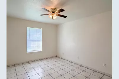 1202 Spell Avenue, Cleburne, TX 76033 - Photo 18