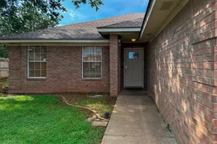1202 Spell Ave, Cleburne, TX 76033 - Photo 4