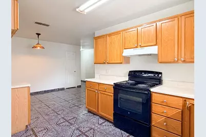 1202 Spell Avenue, Cleburne, TX 76033 - Photo 14
