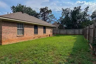 1202 Spell Ave, Cleburne, TX 76033 - Photo 30