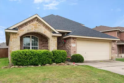 1650 Country Hills Drive, Waxahachie, TX 75165 - Photo 1