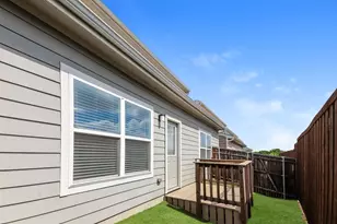 328 Niki Dr, Lewisville, TX 75057 - Photo 18