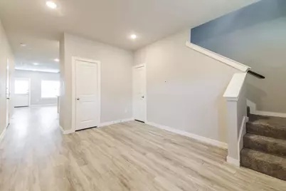 328 Niki Drive, Lewisville, TX 75057 - Photo 2