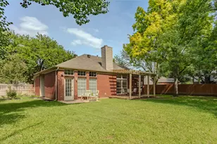 2305 Amhearst Ln, Flower Mound, TX 75028 - Photo 2