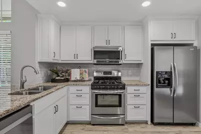 2305 Amhearst Lane, Flower Mound, TX 75028 - Photo 6