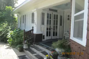 203 N Colson, Dallas, TX 75246 - Photo 2