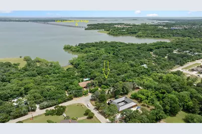 403 S Shady Shores Road, Shady Shores, TX 76208 - Photo 8