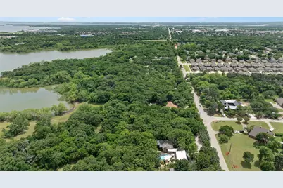 403 S Shady Shores Road, Shady Shores, TX 76208 - Photo 12