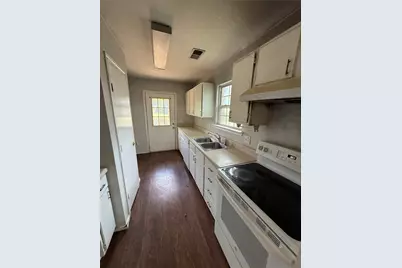 10937 Rockstone Drive, Balch Springs, TX 75180 - Photo 6