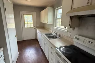 10937 Rockstone Dr, Balch Springs, TX 75180 - Photo 6