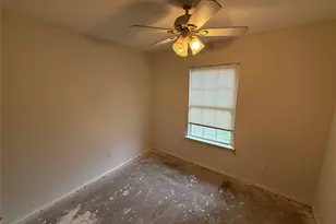 10937 Rockstone Dr, Balch Springs, TX 75180 - Photo 12