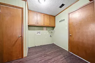 104 Forest Ln, Hillsboro, TX 76645 - Photo 14