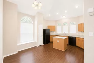 2012 Creek Royal Dr, Mesquite, TX 75181 - Photo 4