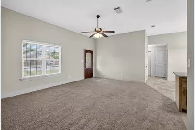505 E 5th Street, Springtown, TX 76082 - Photo 4