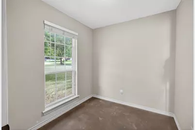 505 E 5th Street, Springtown, TX 76082 - Photo 32