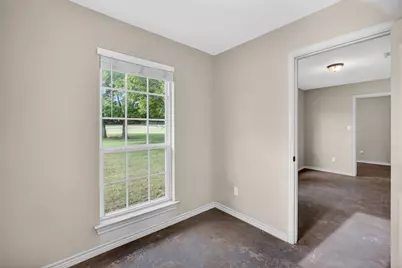 505 E 5th Street, Springtown, TX 76082 - Photo 30