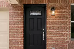 501 Coral Reef Ln, Glenn Heights, TX 75154 - Photo 2